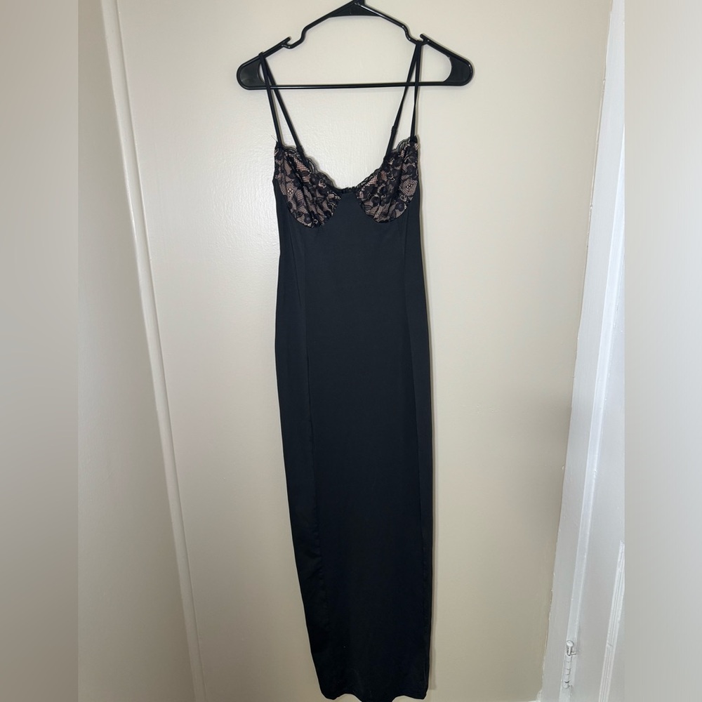 Allura Black Lace Maxi Dress